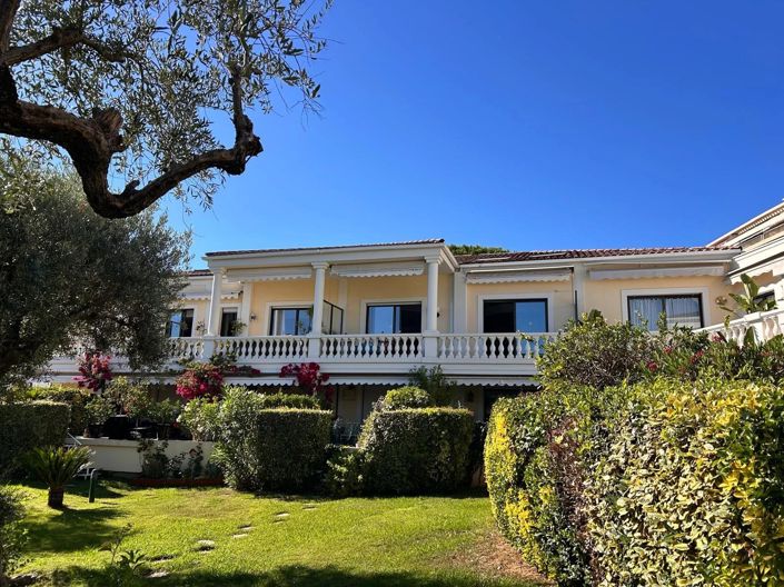 Image No.3-3 Bed Apartment for sale