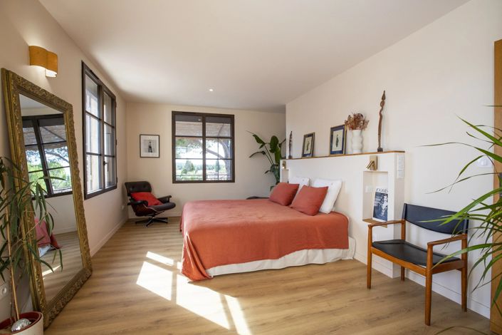 Image No.13-5 Bed House for sale