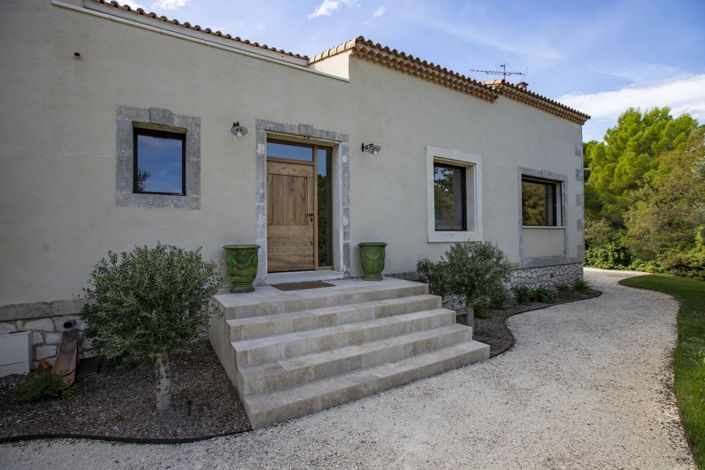 Image No.2-5 Bed House for sale