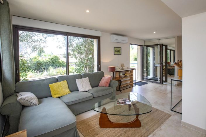 Image No.33-5 Bed House for sale