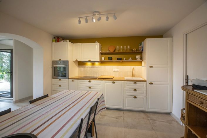 Image No.34-5 Bed House for sale