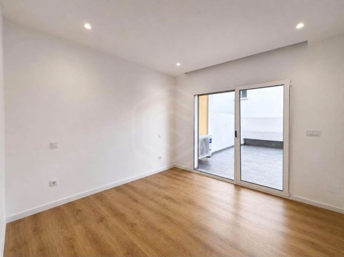Image No.7-3 Bed Apartment for sale
