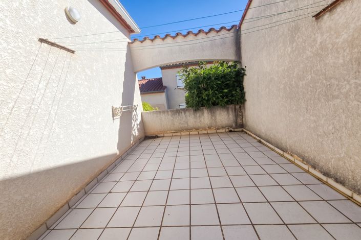 Image No.12-3 Bed House for sale