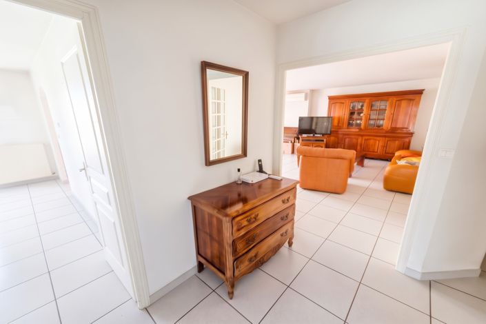 Image No.5-3 Bed House for sale