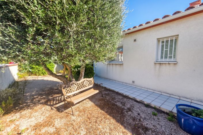 Image No.6-3 Bed House for sale