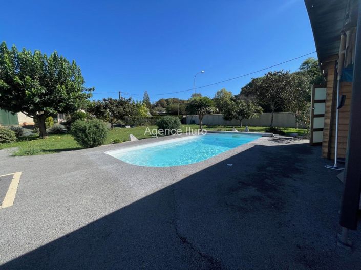 Image No.3-3 Bed House for sale