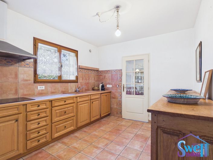 Image No.17-3 Bed House for sale