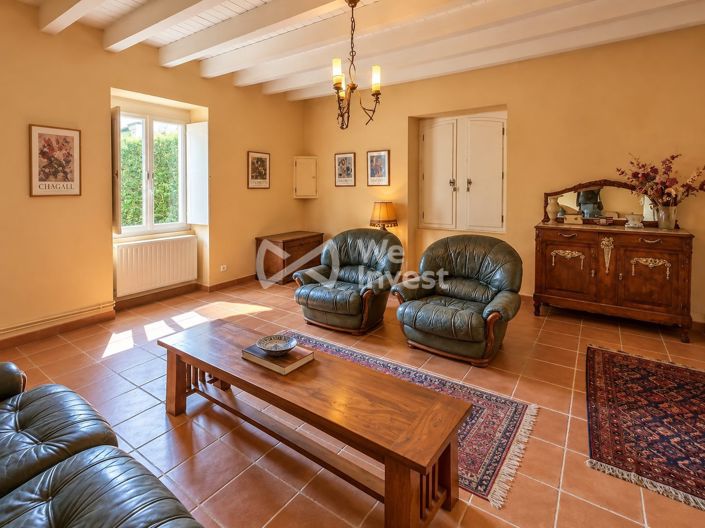 Image No.26-11 Bed Property for sale