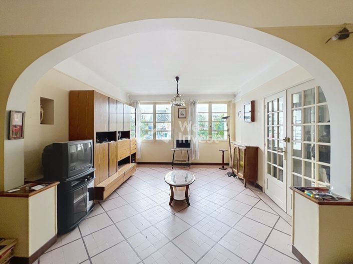 Image No.2-5 Bed House for sale