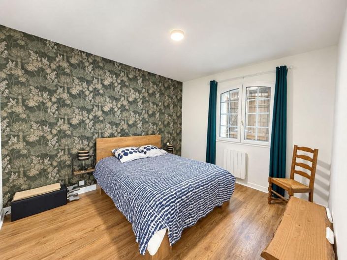 Image No.12-4 Bed House for sale