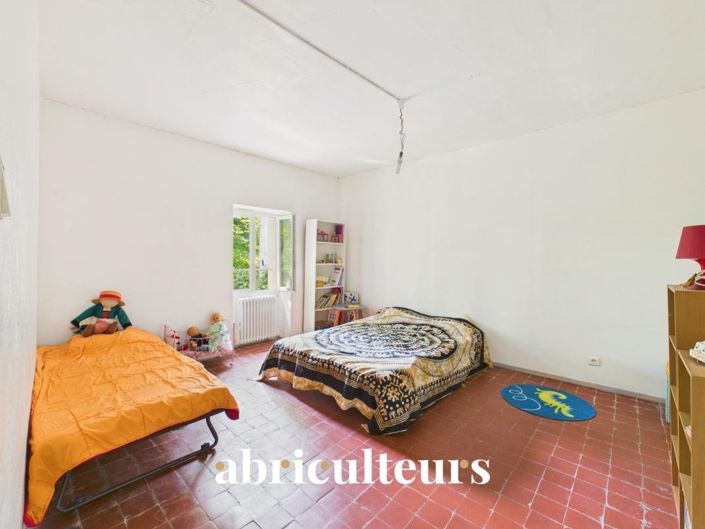 Image No.11-6 Bed House for sale