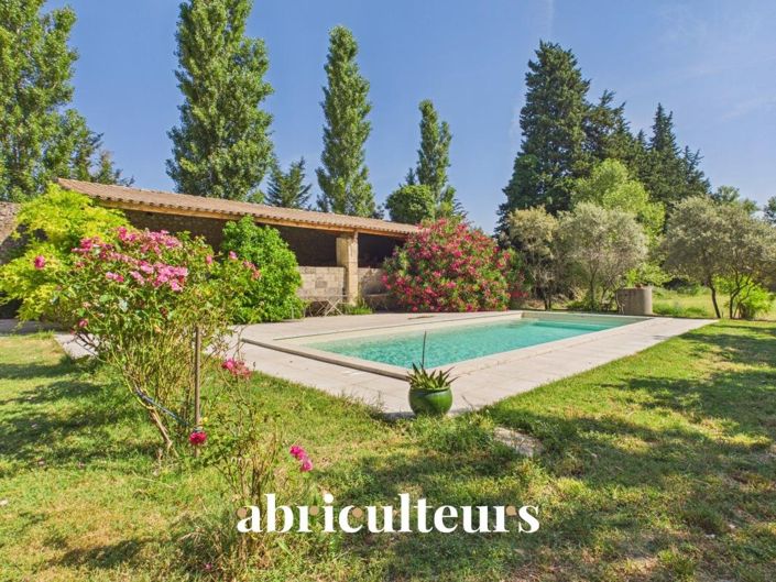 Image No.18-6 Bed House for sale