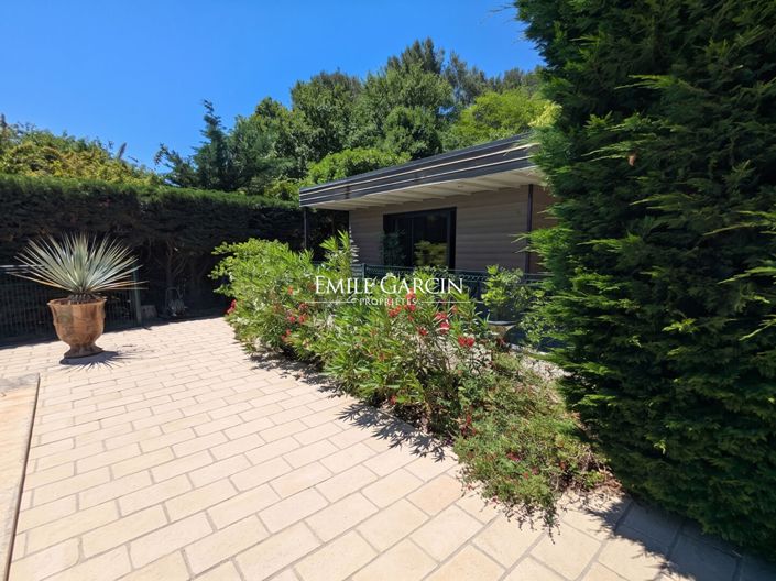 Image No.5-5 Bed House for sale