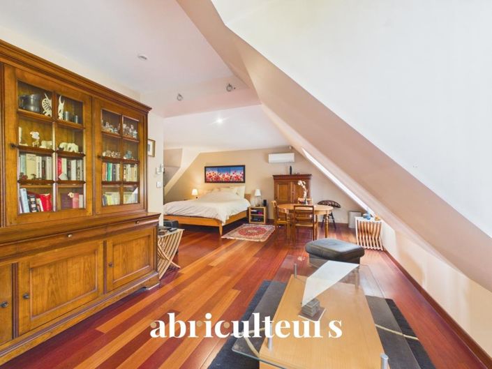 Image No.14-4 Bed House for sale