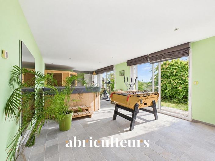 Image No.20-4 Bed House for sale