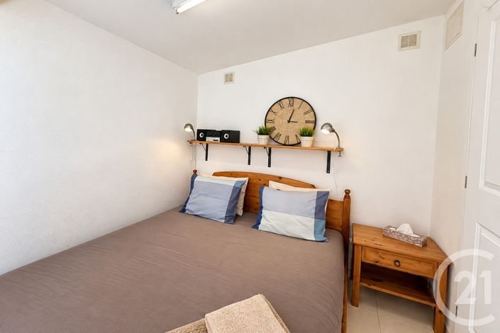 Image No.14-2 Bed House for sale