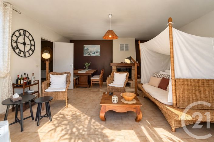 Image No.3-2 Bed House for sale