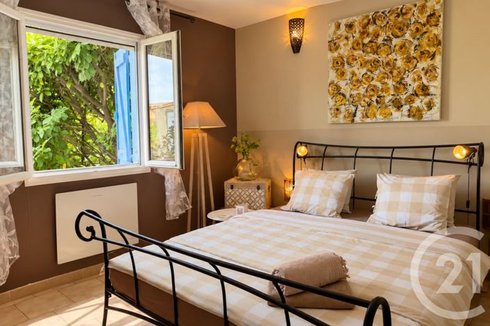 Image No.7-2 Bed House for sale