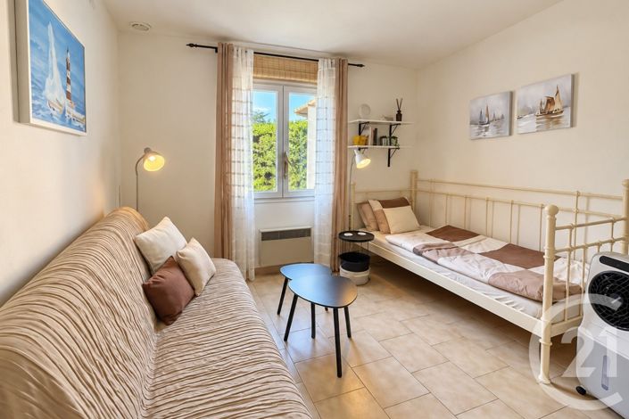 Image No.8-2 Bed House for sale
