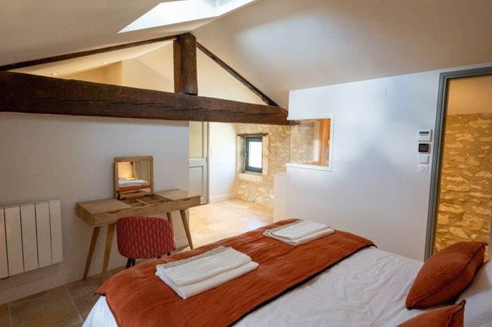 Image No.11-3 Bed House for sale