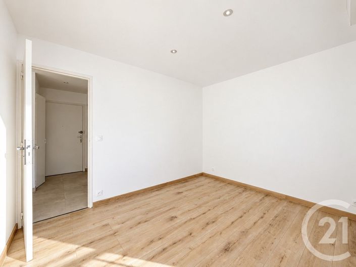 Image No.13-1 Bed Apartment for sale