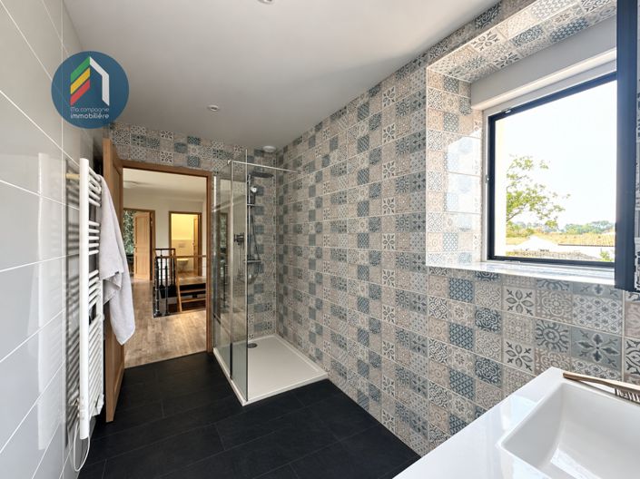 Image No.16-5 Bed House for sale