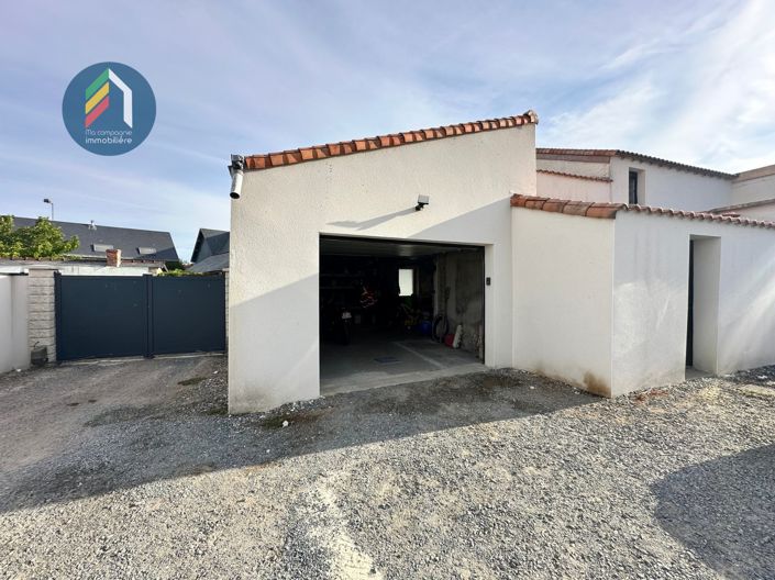 Image No.19-5 Bed House for sale