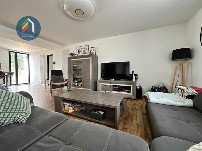 Image No.2-5 Bed House for sale