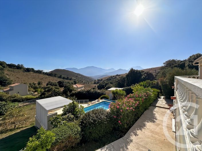 Image No.3-5 Bed House for sale