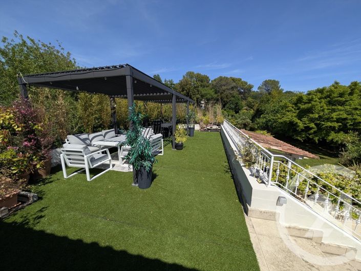 Image No.16-6 Bed House for sale