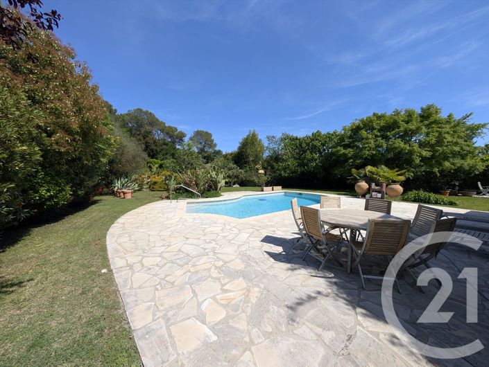 Image No.19-6 Bed House for sale