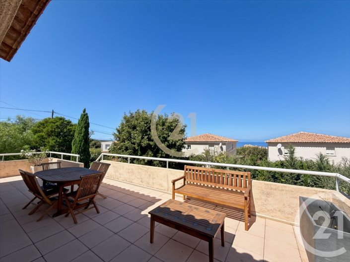 Image No.11-5 Bed House for sale