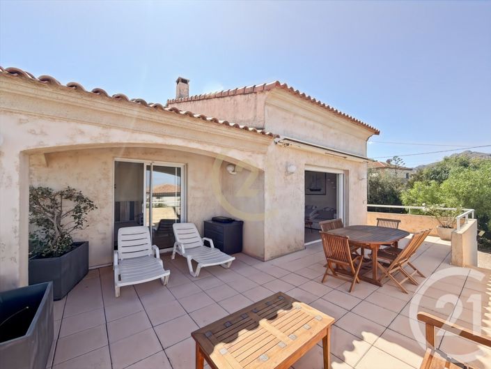 Image No.12-5 Bed House for sale
