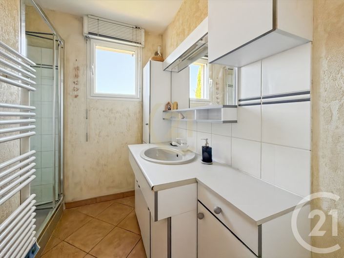 Image No.23-5 Bed House for sale