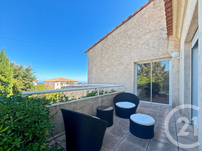 Image No.31-5 Bed House for sale