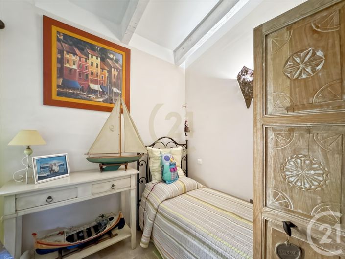 Image No.22-5 Bed House for sale