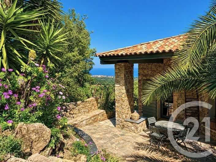 Image No.5-5 Bed House for sale