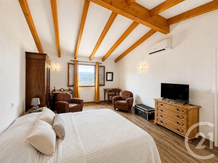 Image No.13-2 Bed House for sale