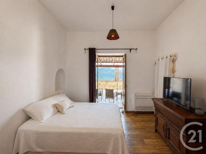 Image No.9-2 Bed House for sale