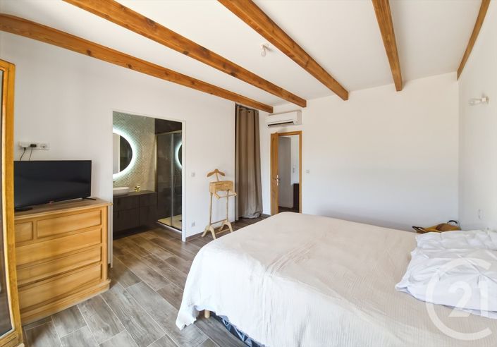 Image No.12-6 Bed House for sale