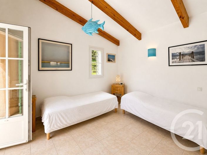 Image No.21-4 Bed House for sale