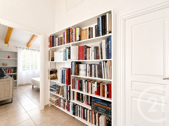 Image No.28-4 Bed House for sale