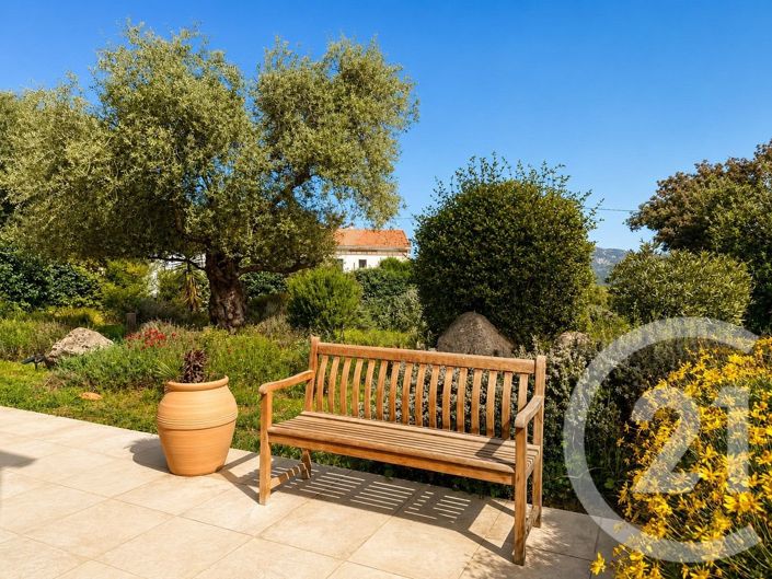 Image No.33-4 Bed House for sale
