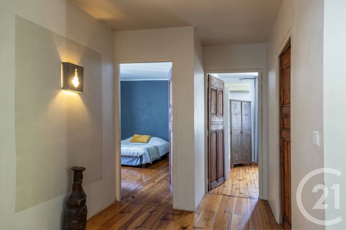 Image No.17-4 Bed House for sale