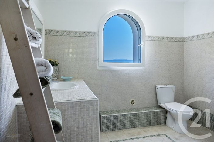 Image No.23-4 Bed House for sale