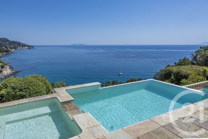 Image No.27-4 Bed House for sale