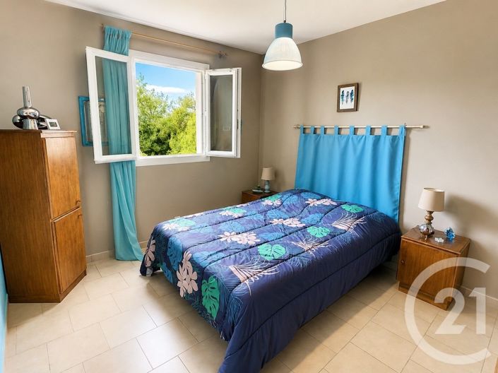Image No.16-2 Bed House for sale