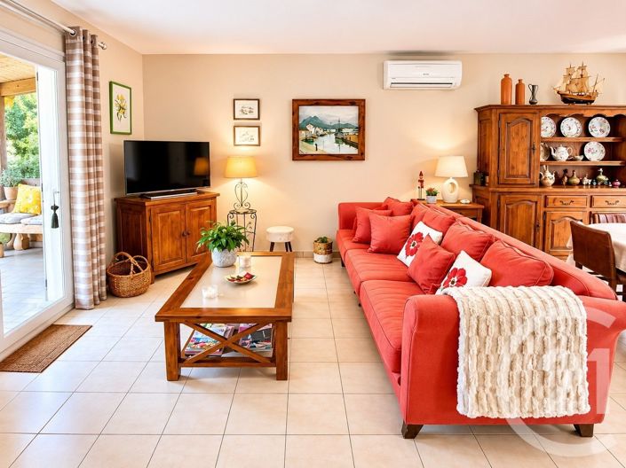 Image No.3-2 Bed House for sale