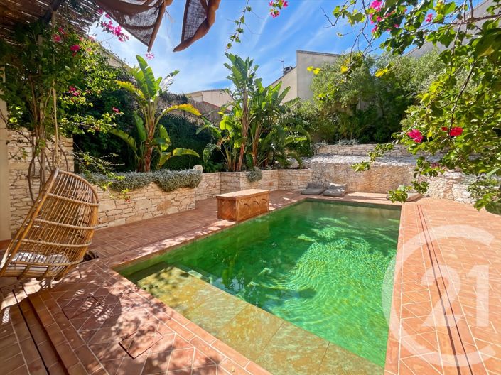 Image No.18-6 Bed House for sale