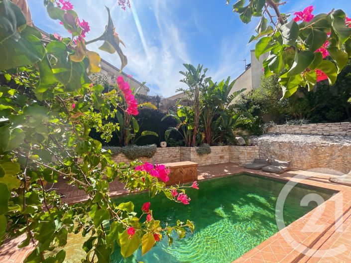 Image No.22-6 Bed House for sale